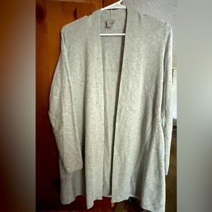 Chico’s size 1 lightweight grey cardigan
